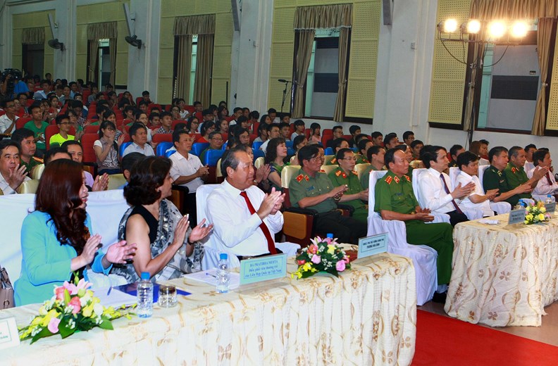 ‘Hãy bảo vệ thế hệ trẻ khỏi hiểm họa ma túy’ - ảnh 2
